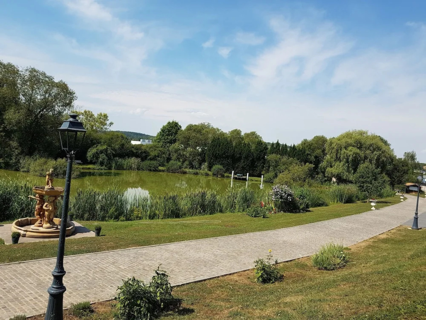 Domaine De Lardoisiere