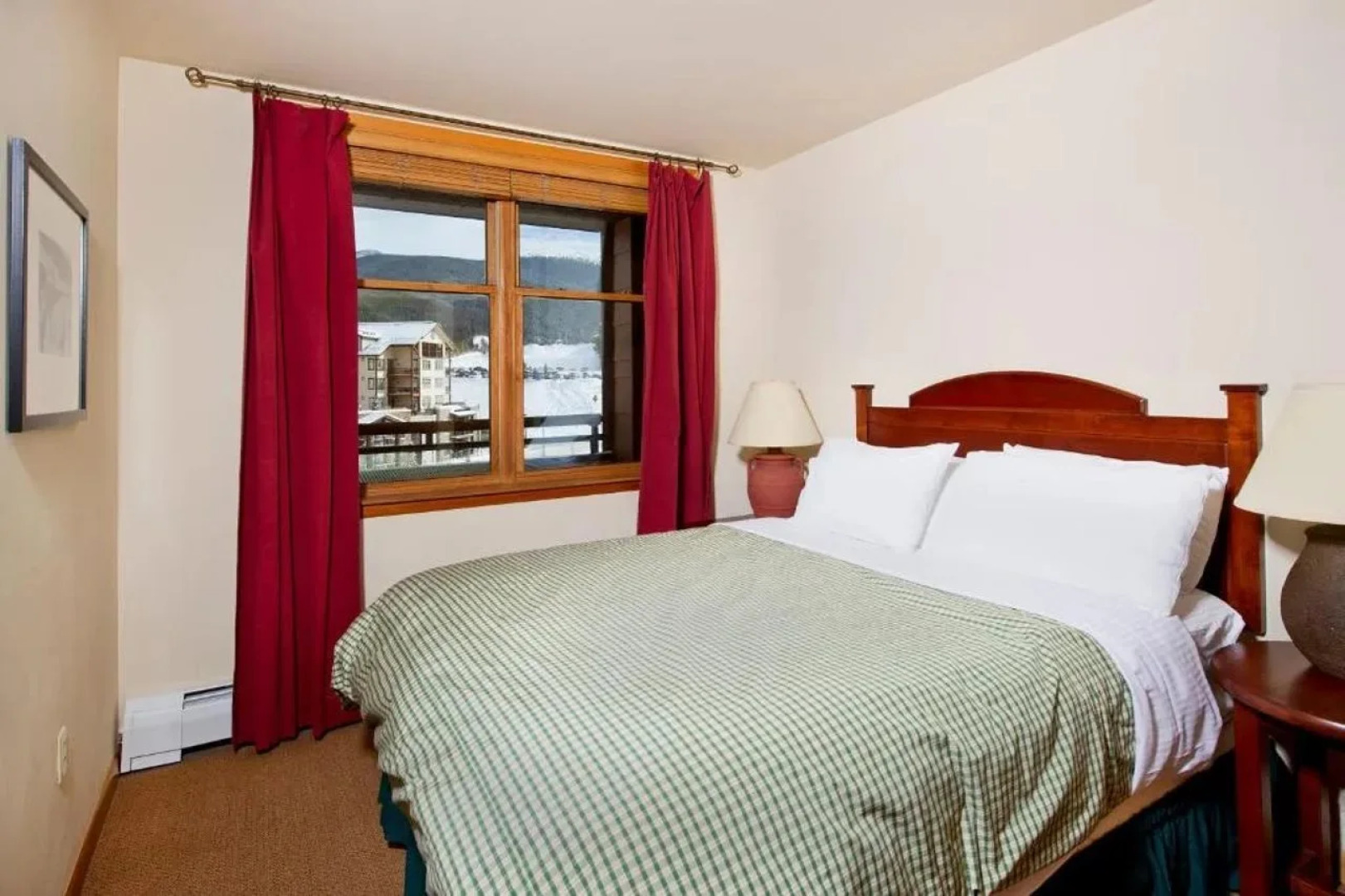 Zephyr Mountain Lodge