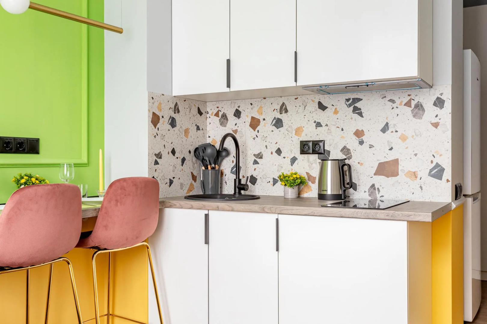 InHome24 (ИнХоум24) на аллее Берёзовая 19 корпус 4