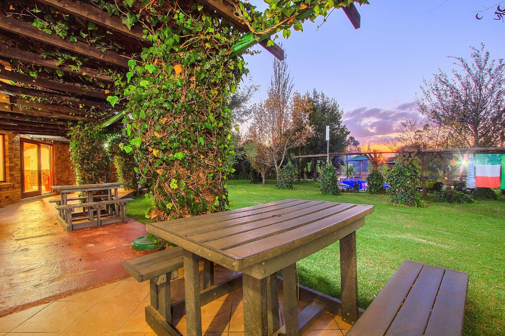 Airport Bird & Game Lodge