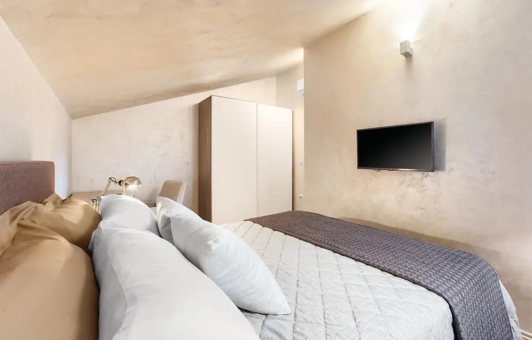 Nice Home in Valtura With Sauna, Wifi and 5 Bedrooms