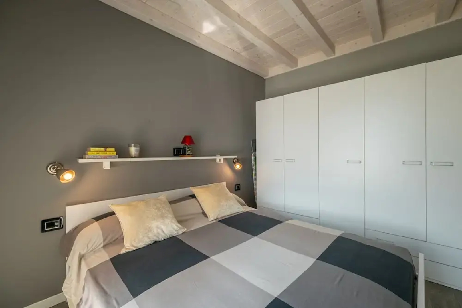Panorama in Spiglia With 1 Bedrooms and 1 Bathrooms