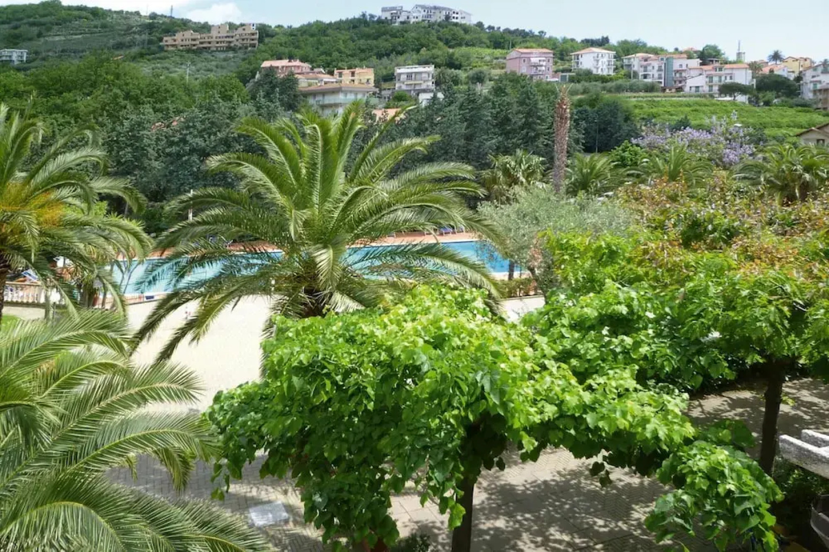 Nice Apartment With Balcony or Terrace Near Pietra Ligure