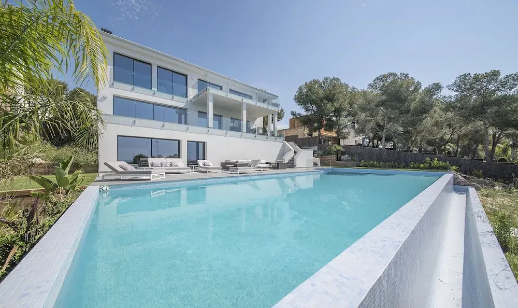 Exclusive Tamarit Villa TH 85