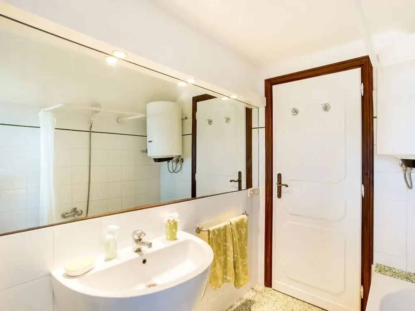 Inviting Apartment in Porto Santo Stefano near Sea Beach