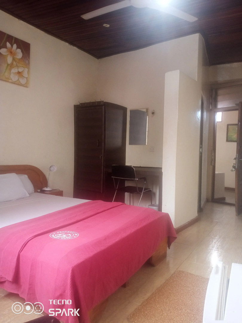 Picorna Hotel