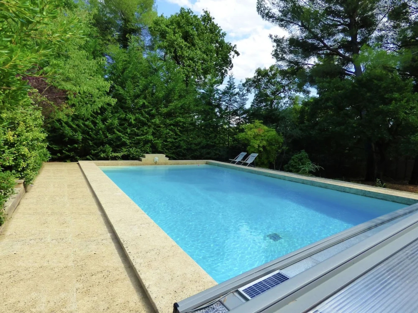 Modern villa in South of France with Swimming Pool