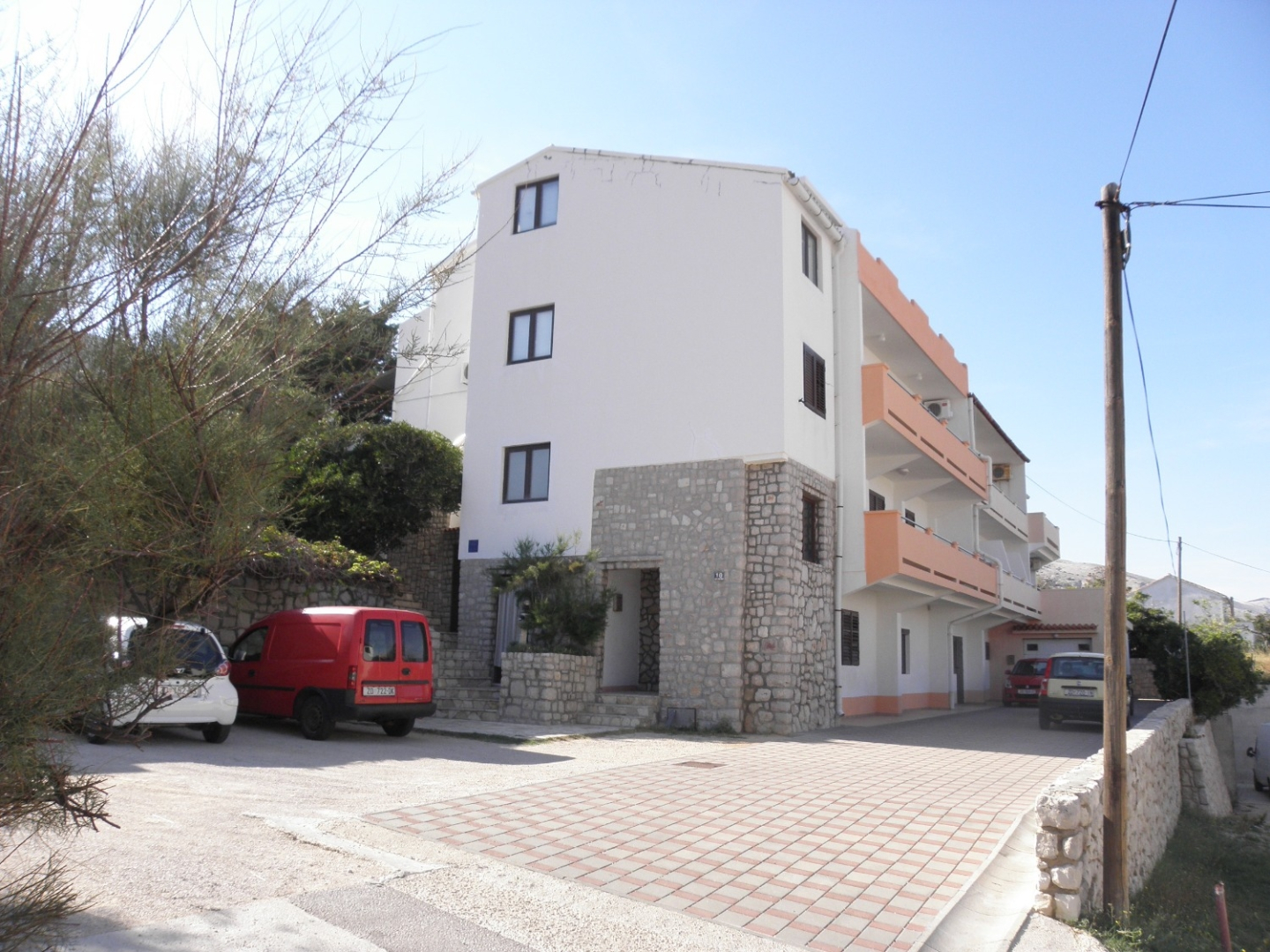Apartment Ivo - with nice garden: A2 Pag, Island Pag