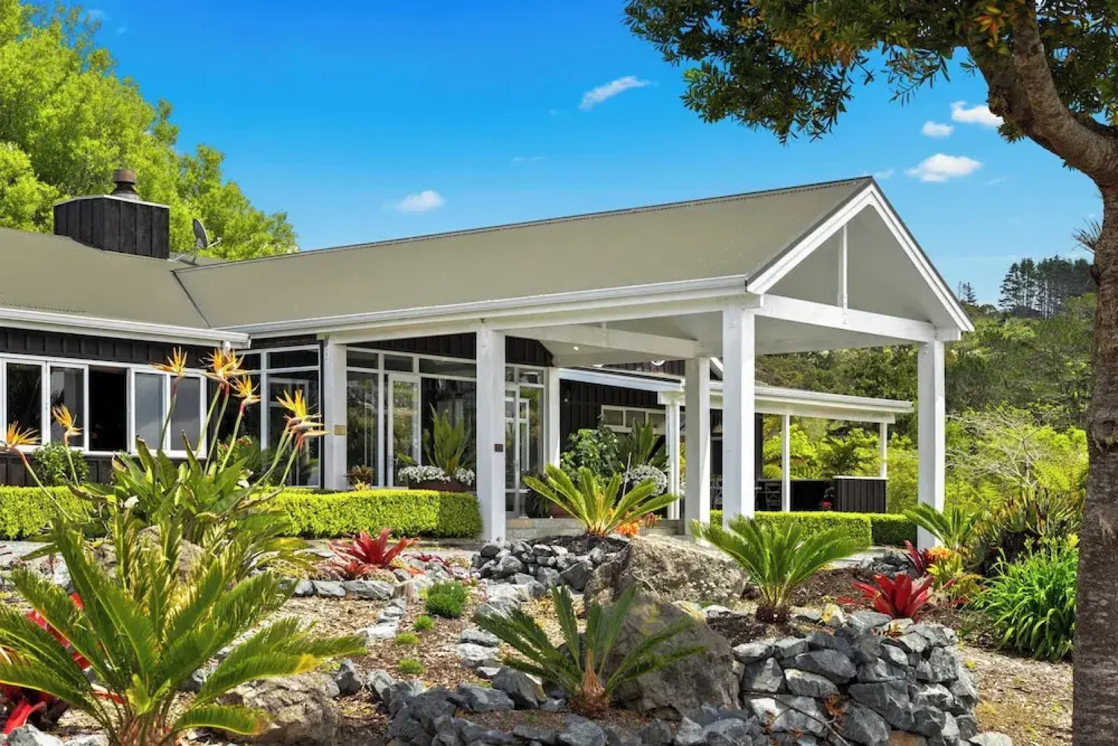 Woodhouse Mountain Lodge