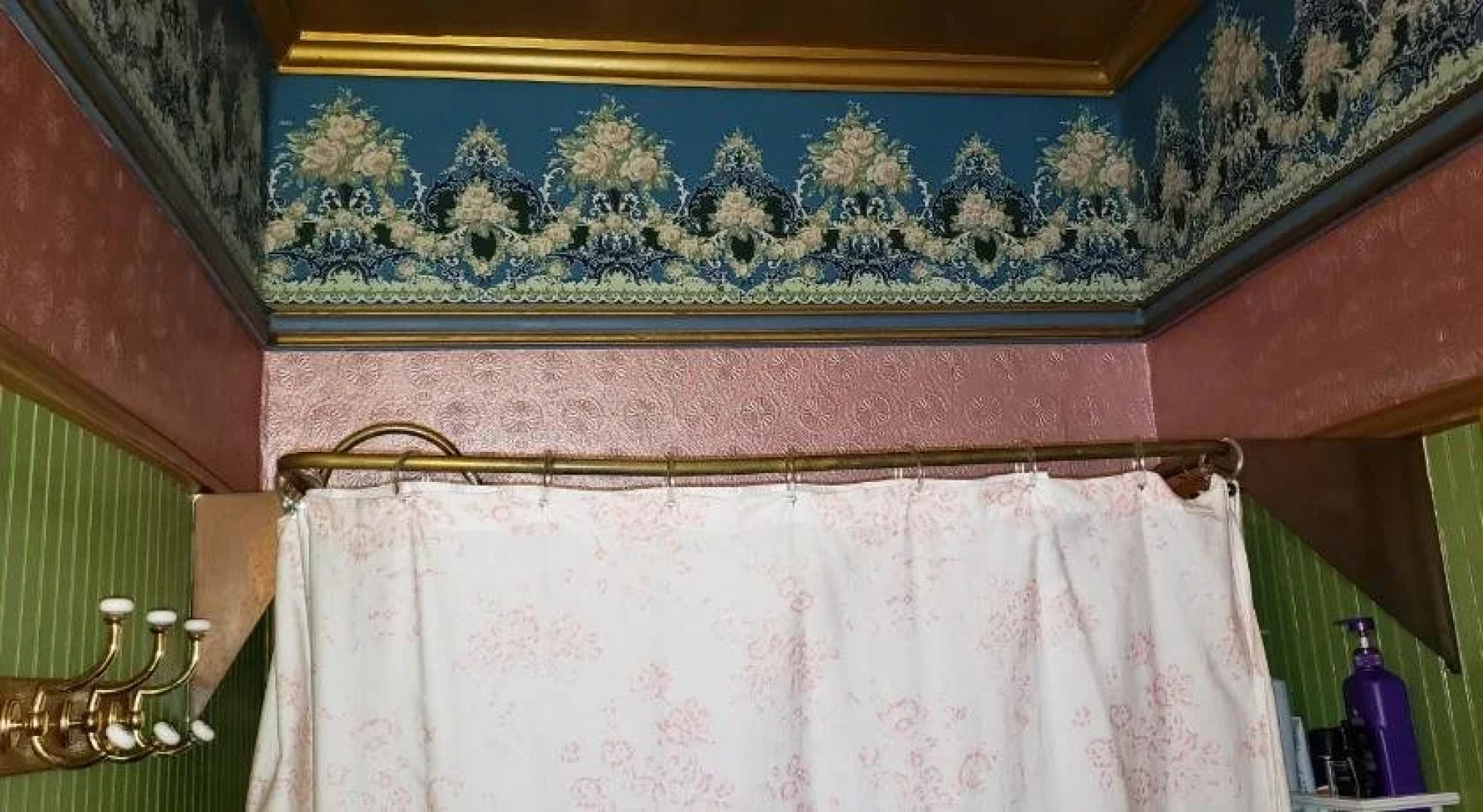 Nicki Lee Mansion