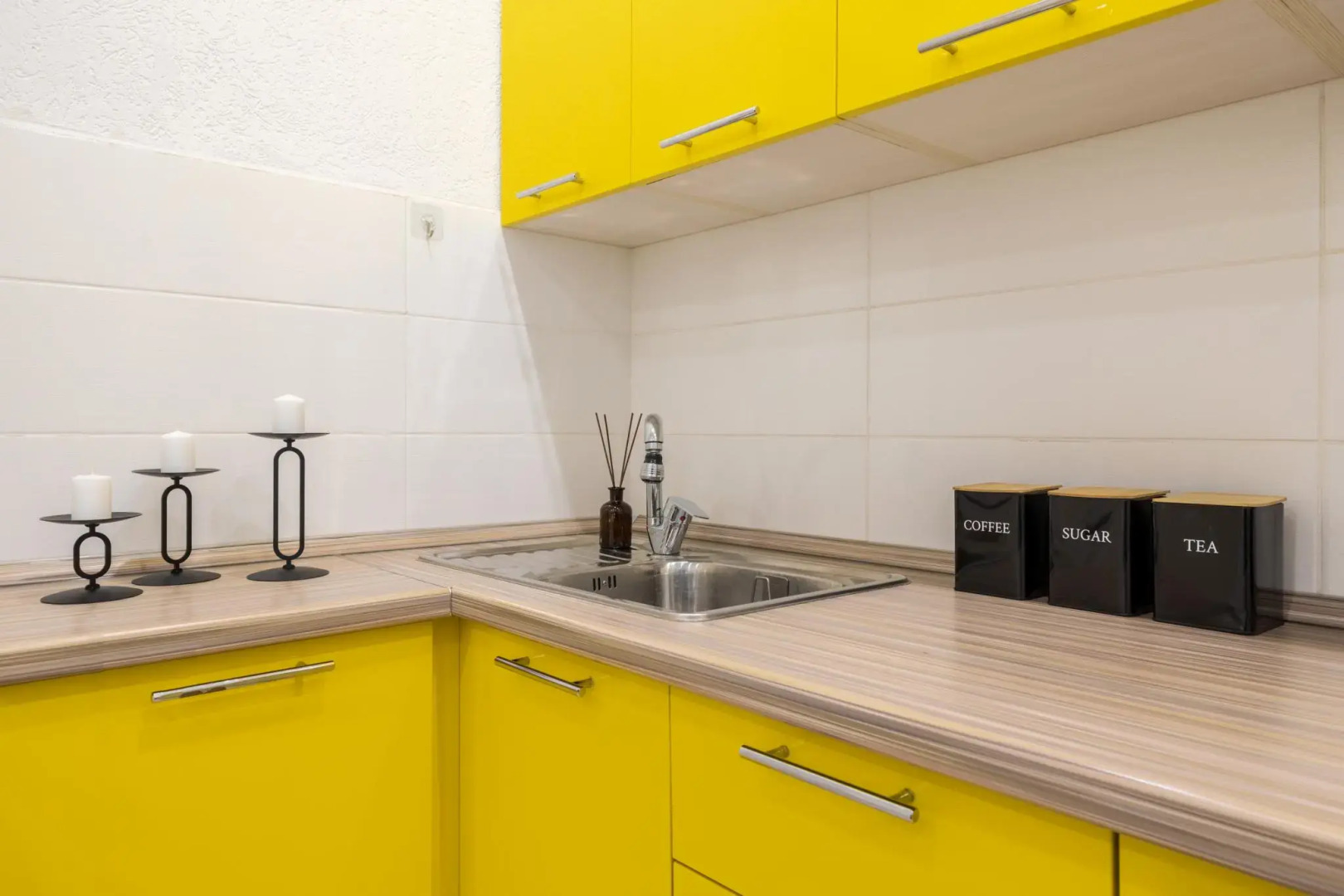 Апартаменты Комфорт на улице Разведчика Ахмерова 9