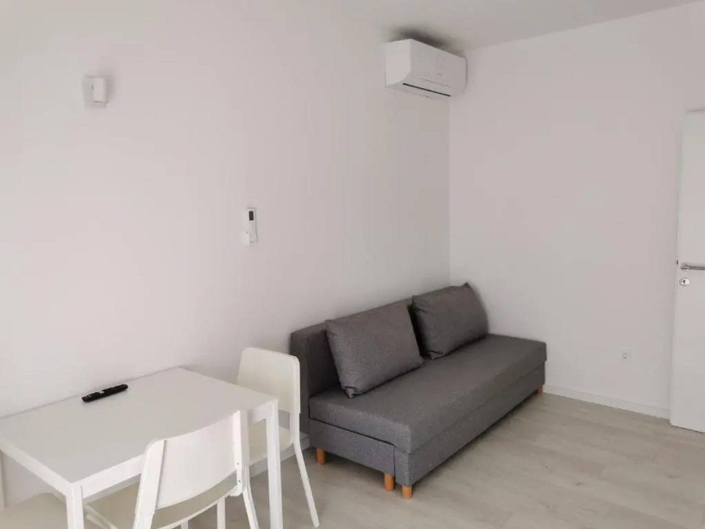 Apartments with a parking space Vrsi - Mulo, Zadar - 19047