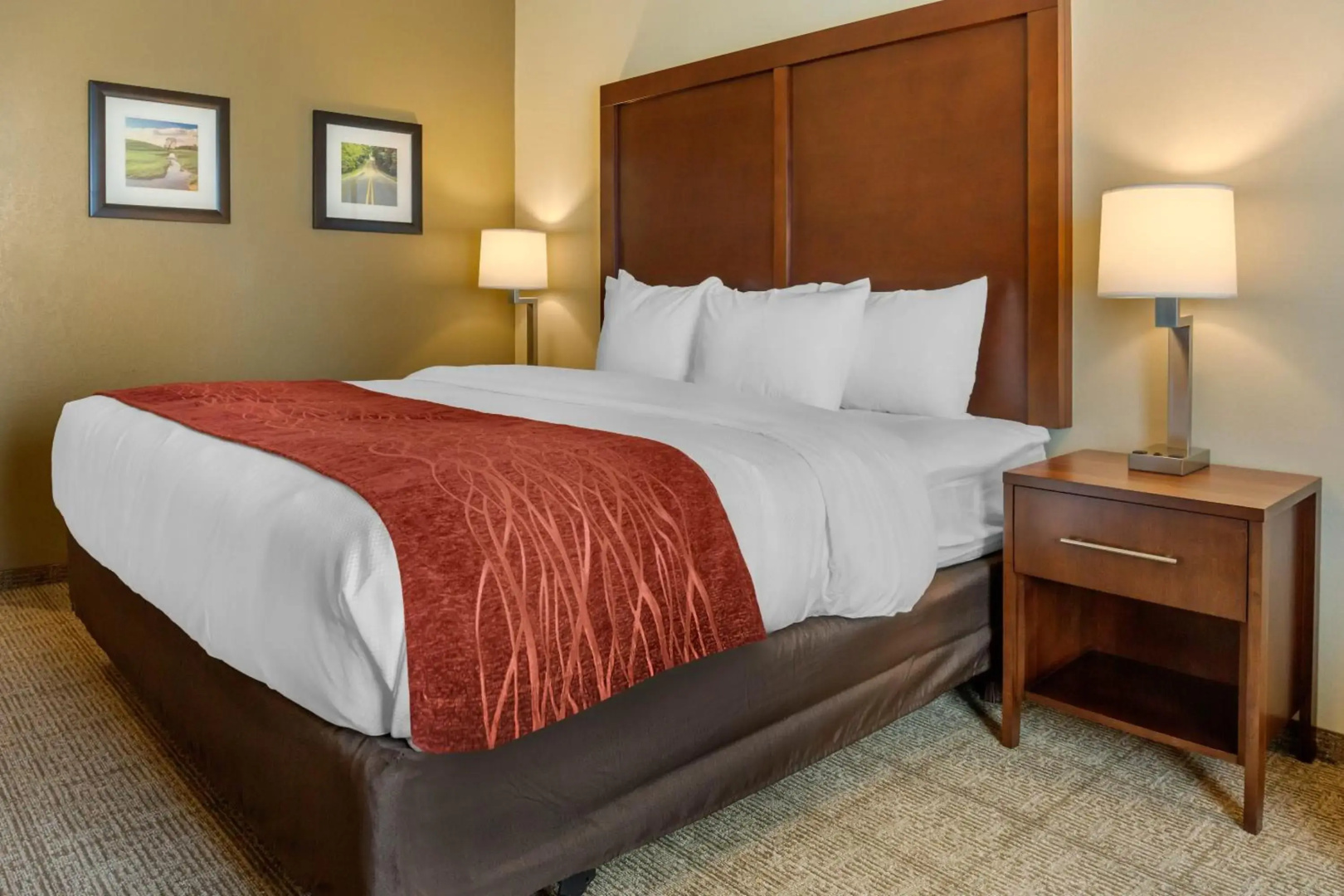 Comfort Inn & Suites