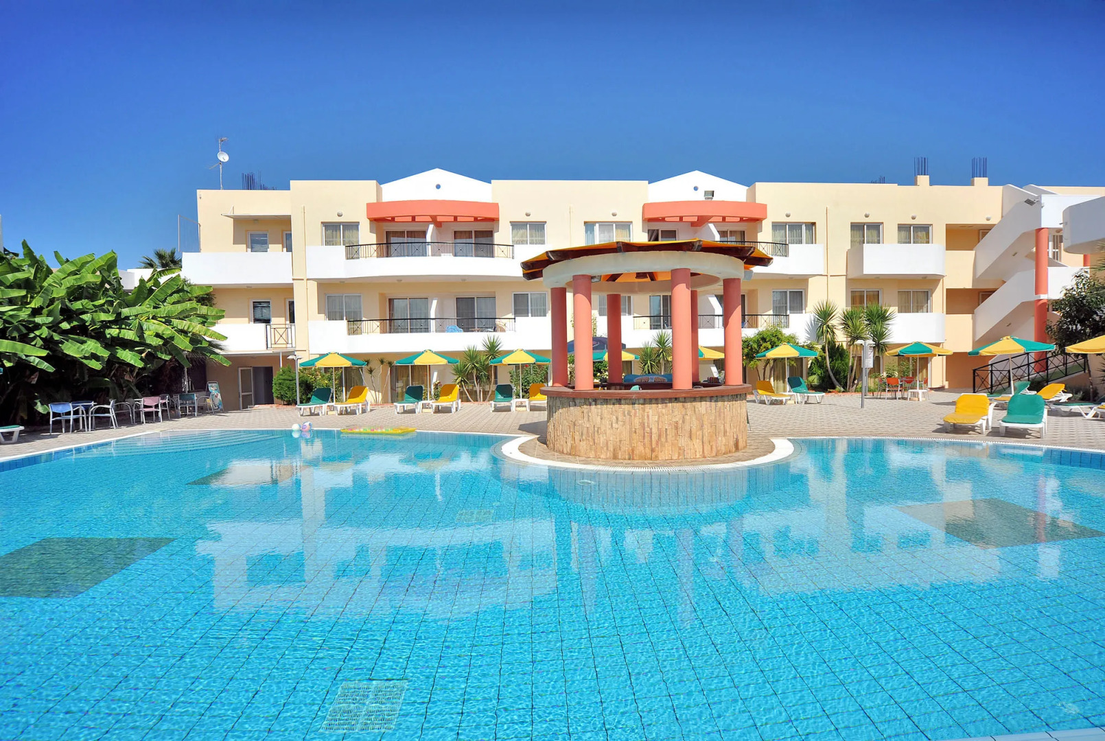 Pelopas Resort