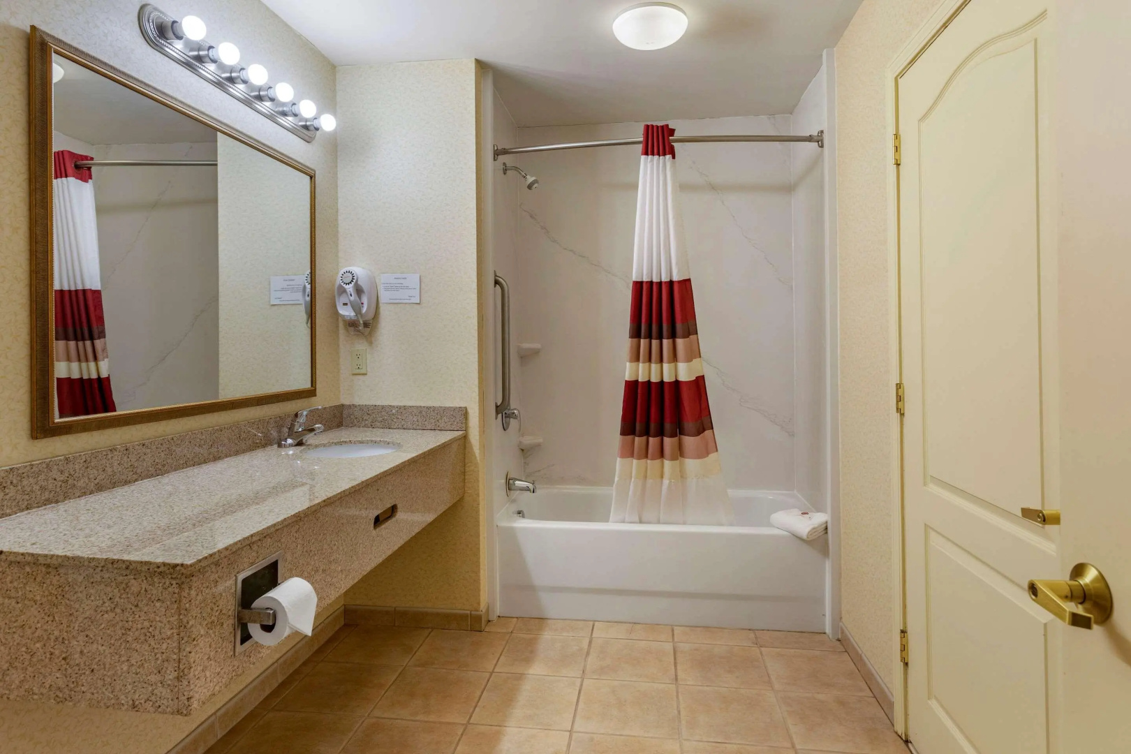 Red Roof Inn & Suites Berea
