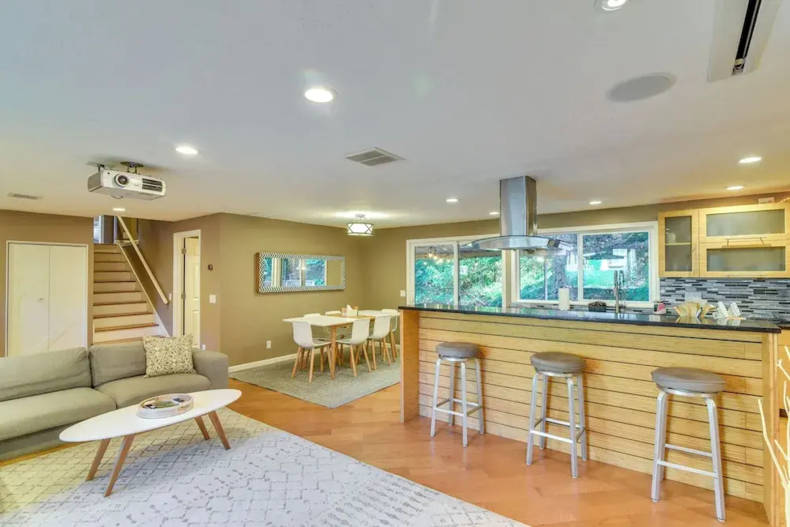 Lake Oswego Home w/ Covered Patio: Near Portland!