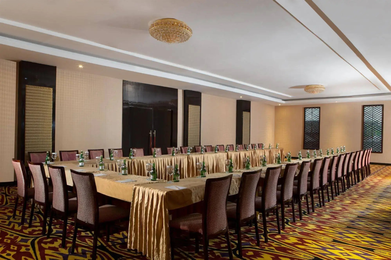 Best Western Plus Makassar Beach