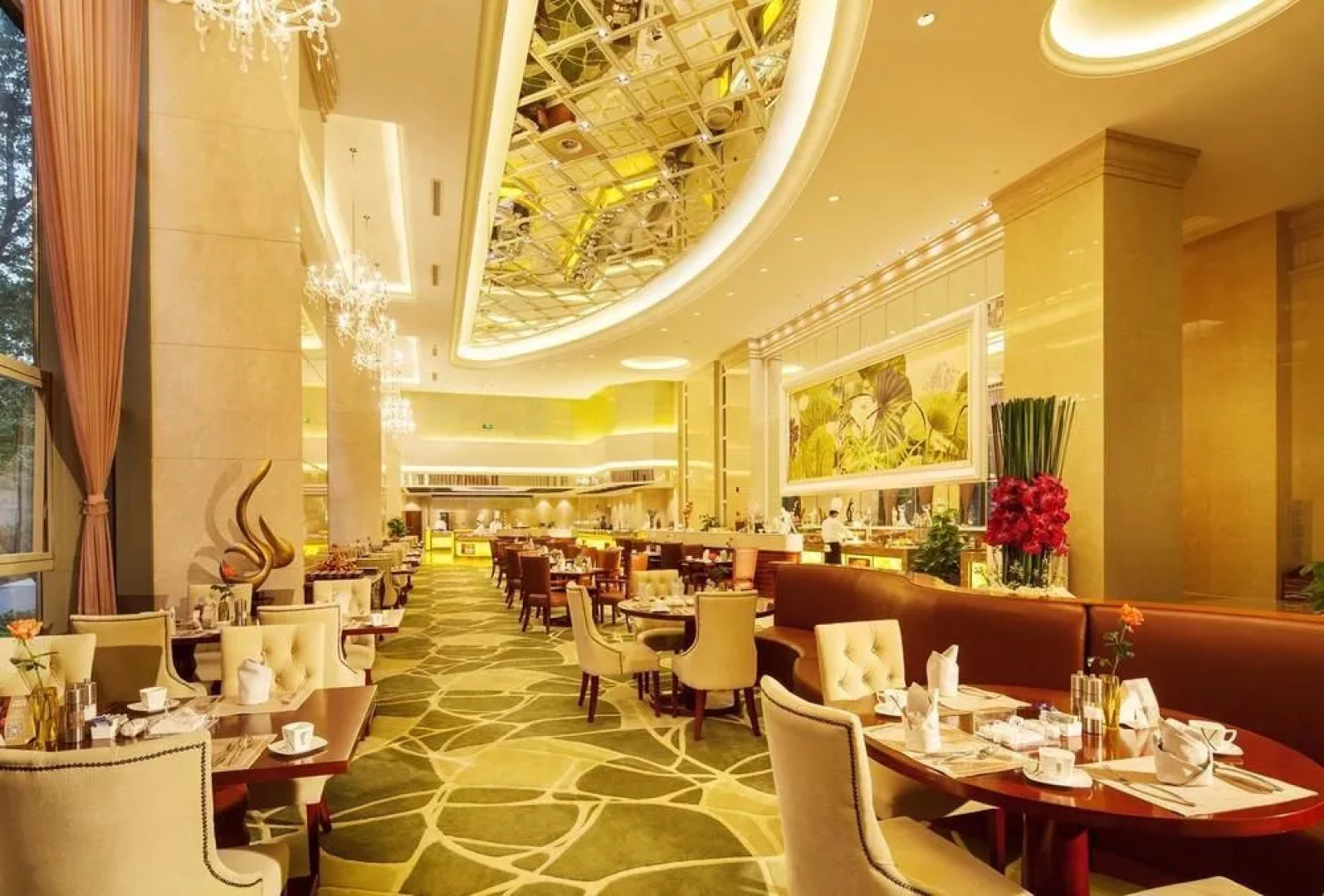 Royal Oriental Garden Hotel