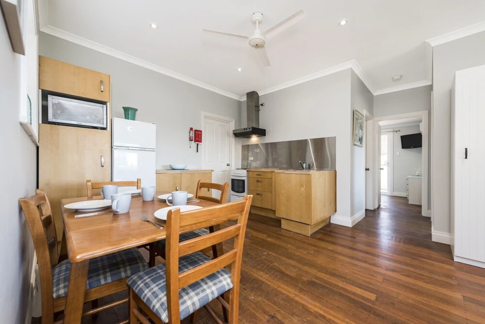 South Side - Feel the Breeze