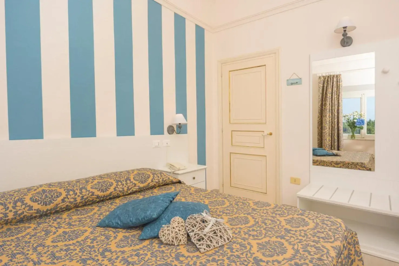 Grand Hotel Villa Parisi