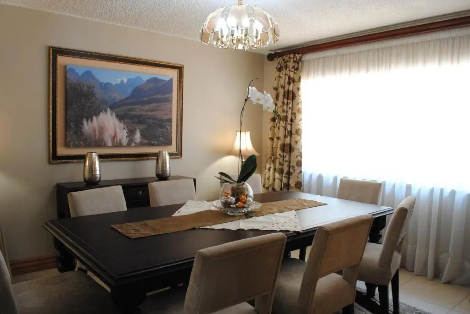 125 on Van Buuren Road Guest House