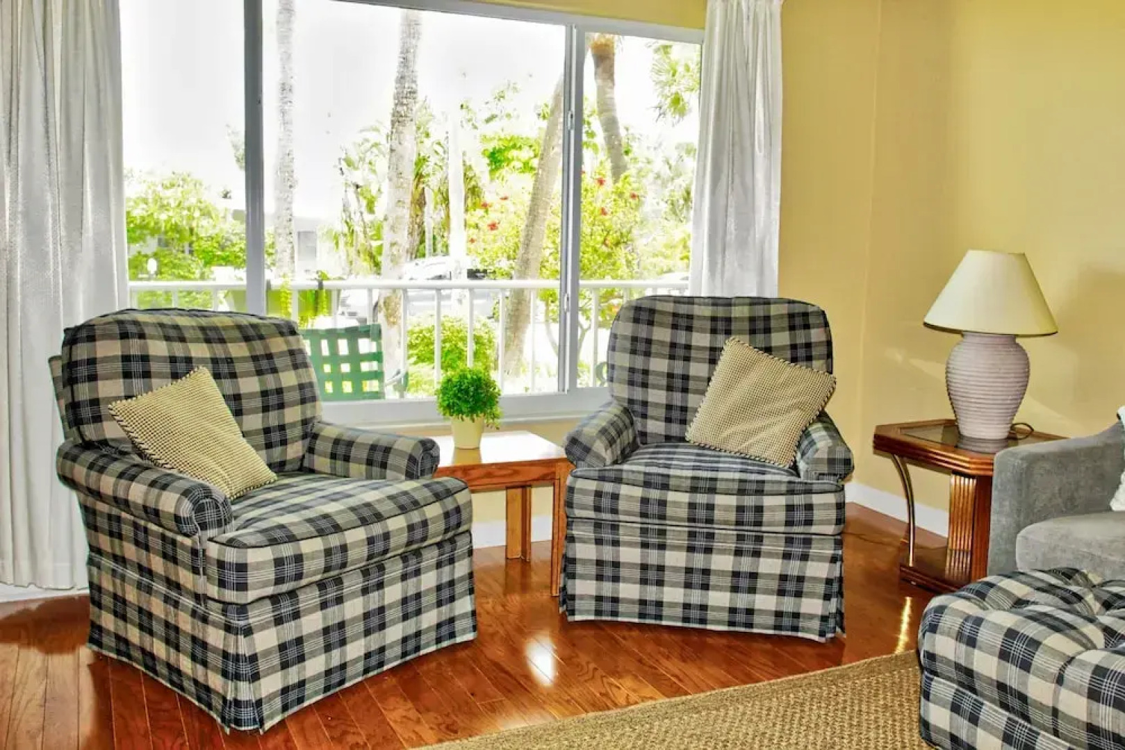 Premier Pass-a-grille Beachside Condo (108-14)