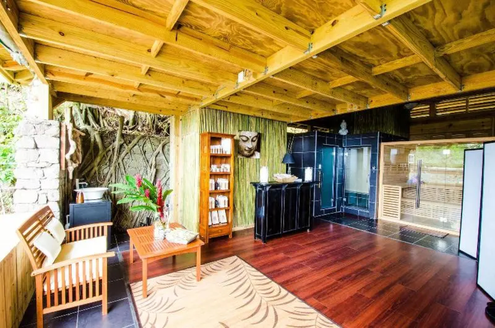 Queen's Garden Resort & Spa