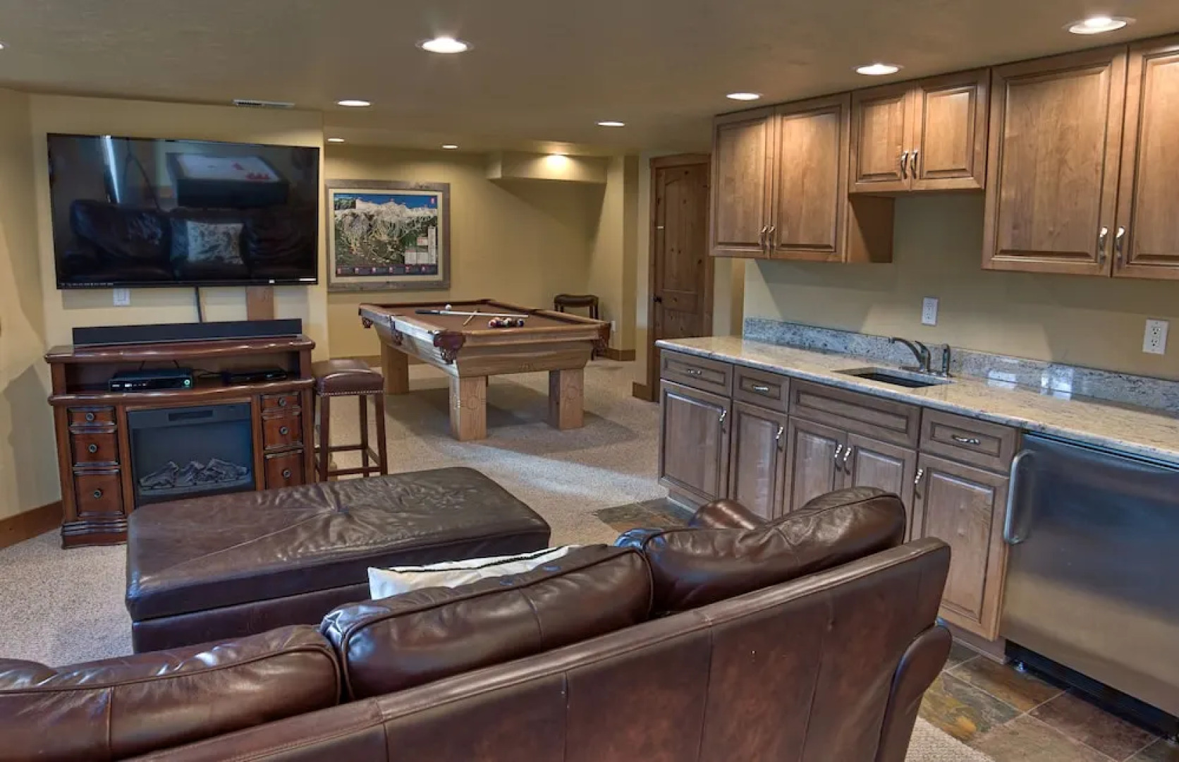 120 Rachel Lane Private Home with Hot Tub