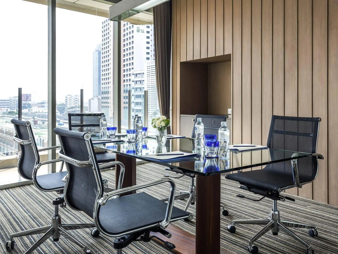 Hilton Garden Inn Bangkok Silom