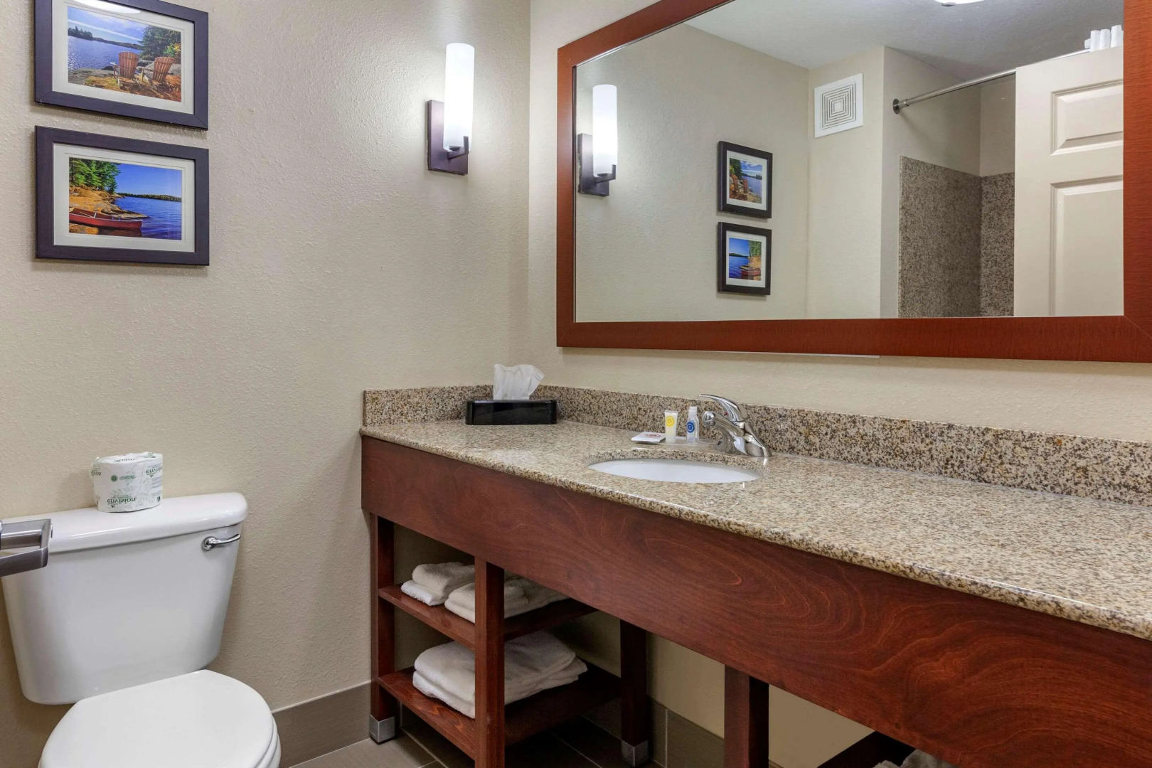 Comfort Suites Oshkosh