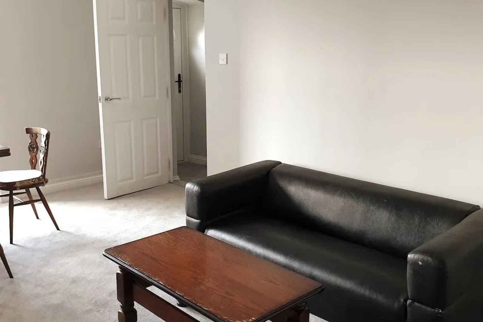 Quiet 2 Bedroom Apartment