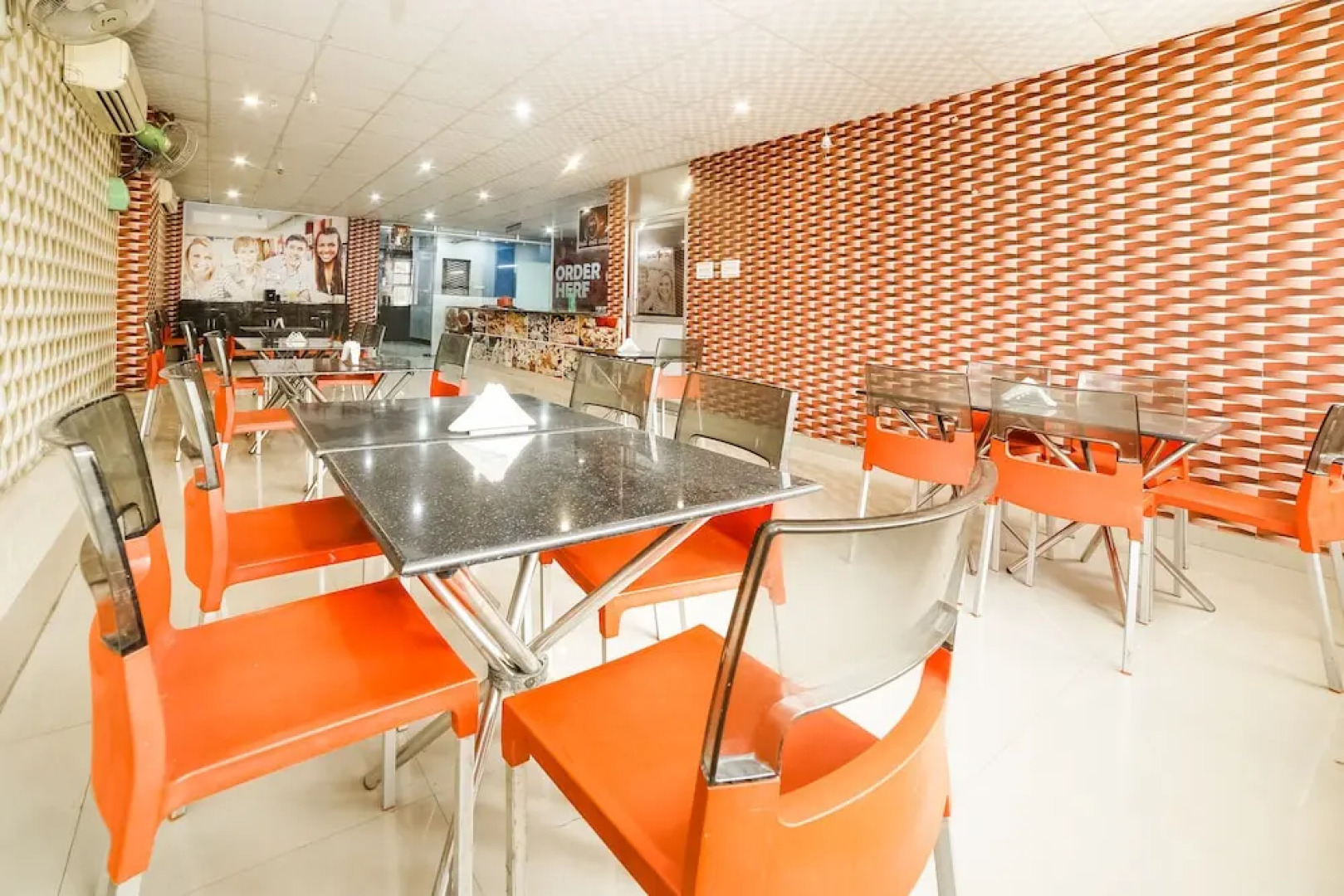 Hotel Veer Bhumi Palace by OYO Rooms