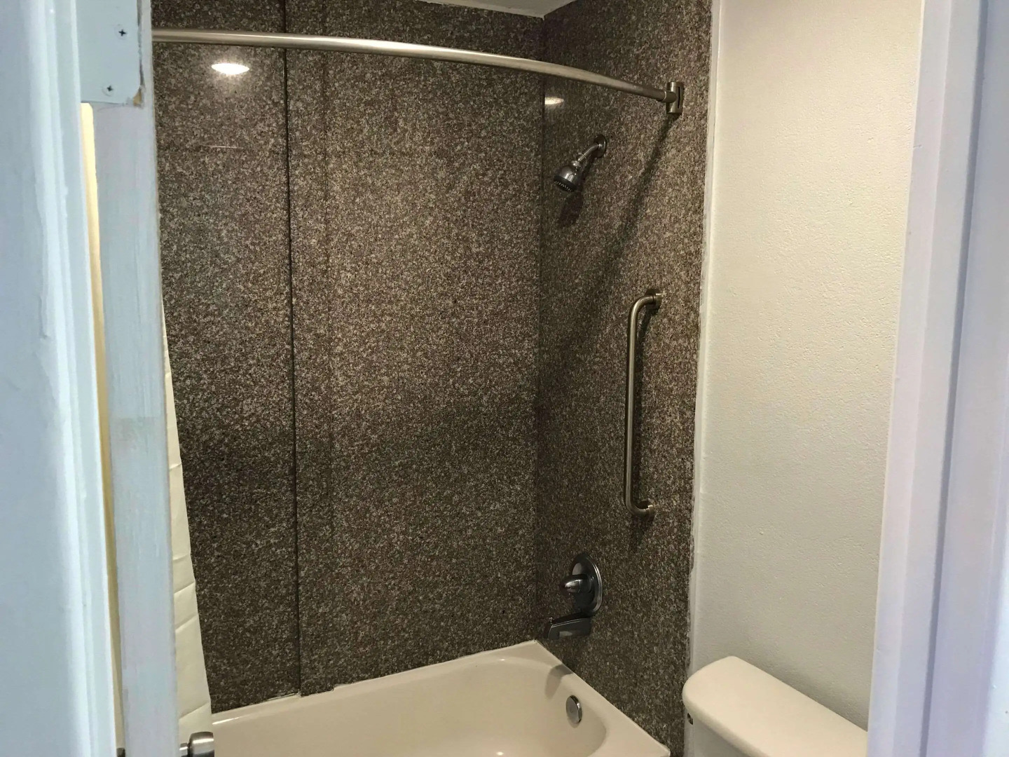 Suburban Studios North Charleston I-526