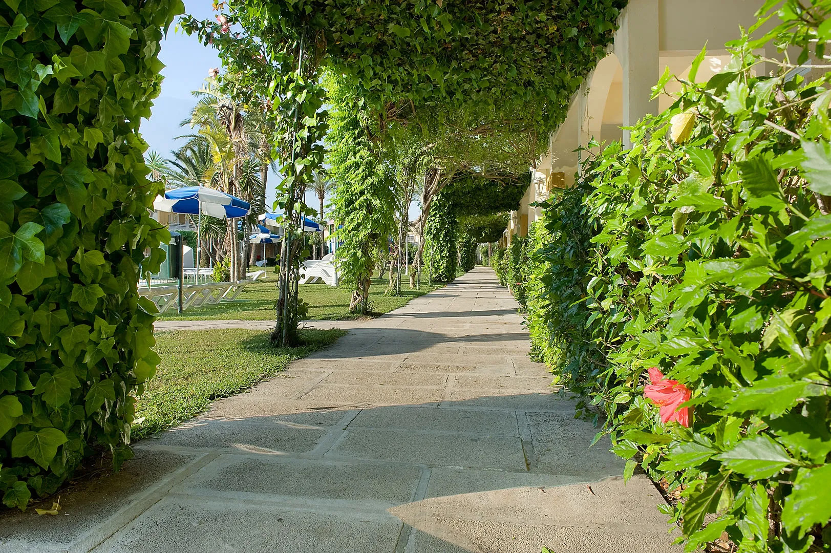 Mariner Club Apartments