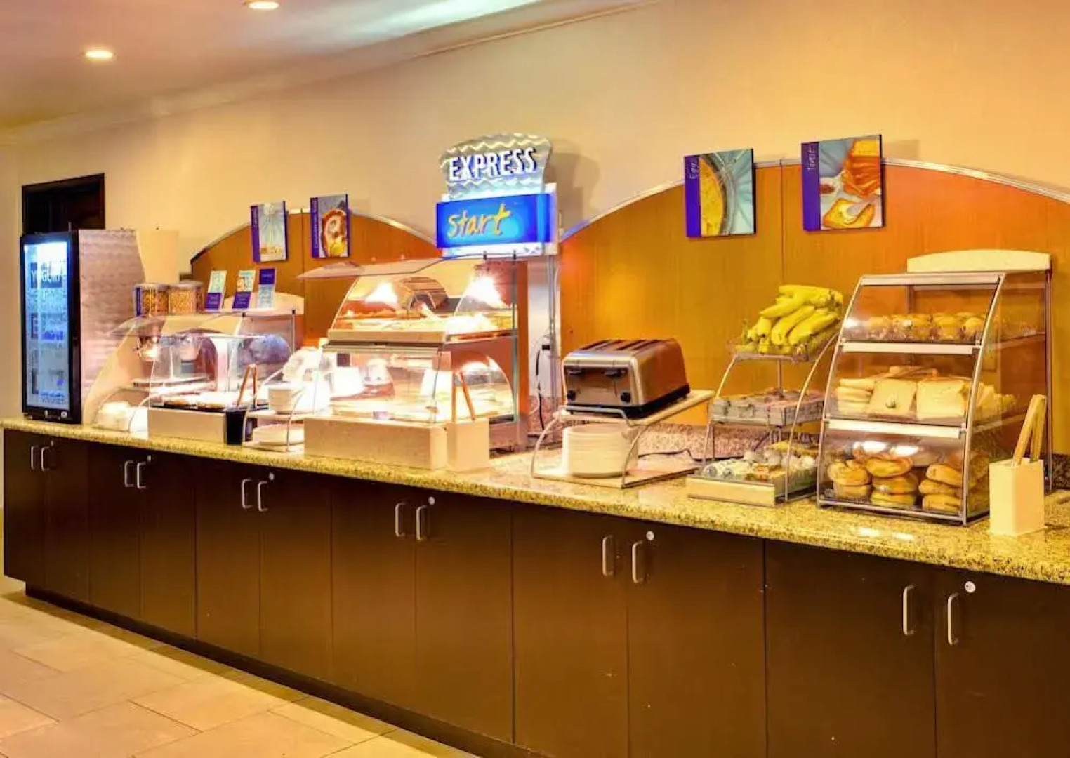 Holiday Inn Express Encinitas Cardiff Beach Area