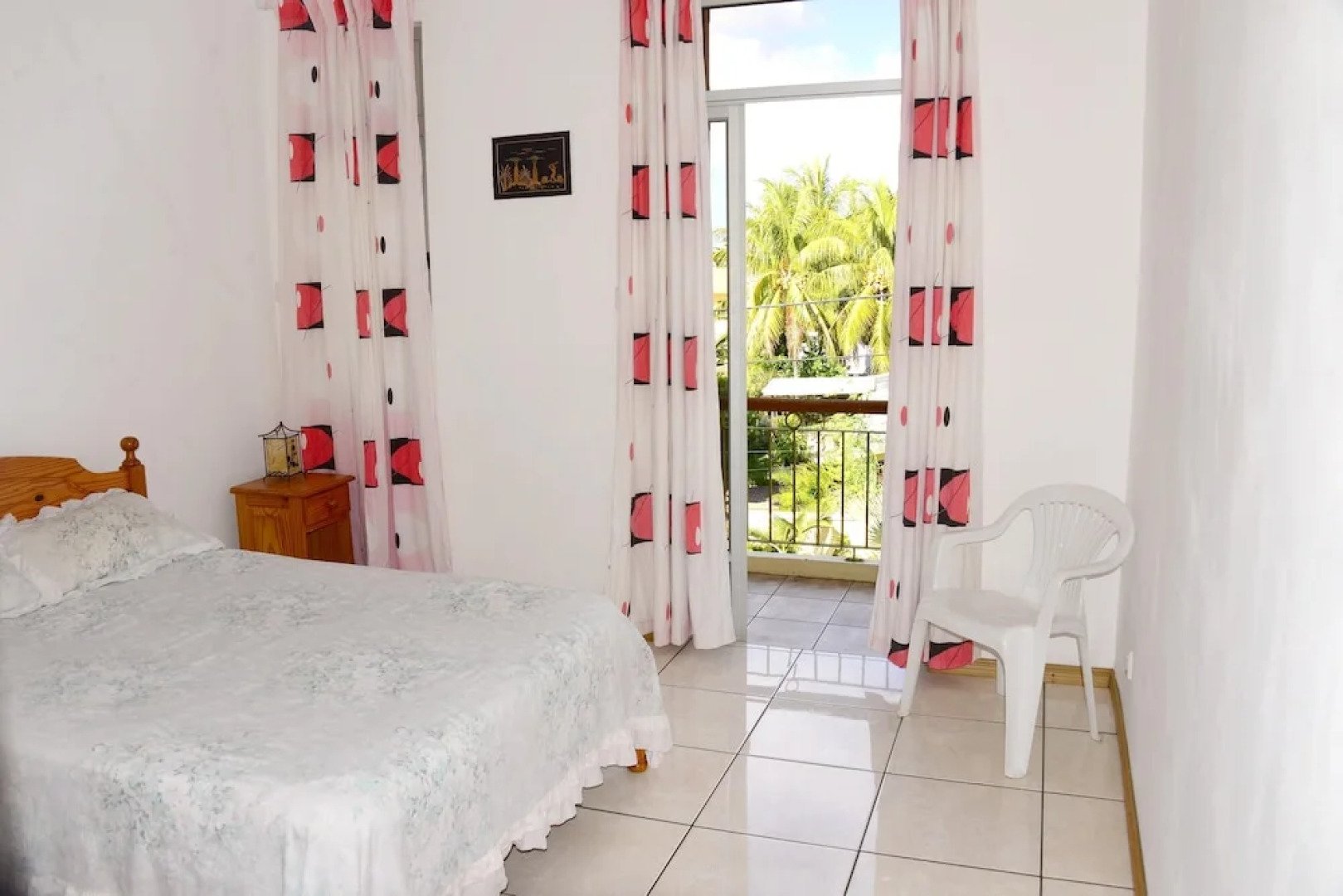 Apartment With 3 Bedrooms in Blue Bay, With Wonderful sea View, Enclosed Garden and Wifi - 300 m From the Beach
