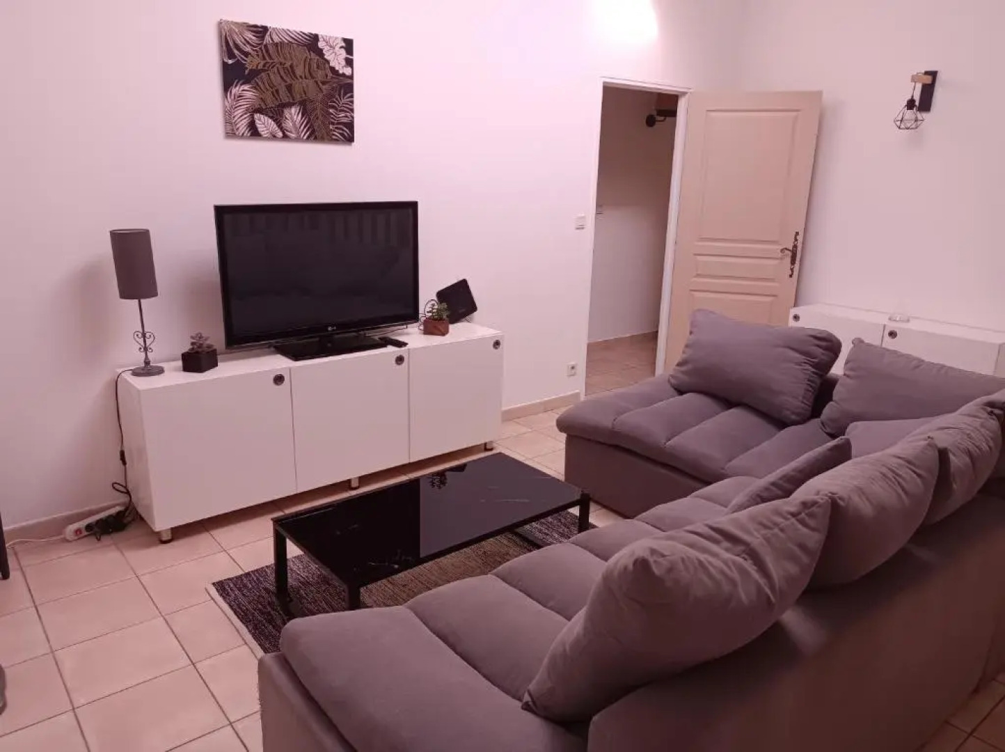 A proximité du Parc SPIROU Spacieux duplex de 130 m2