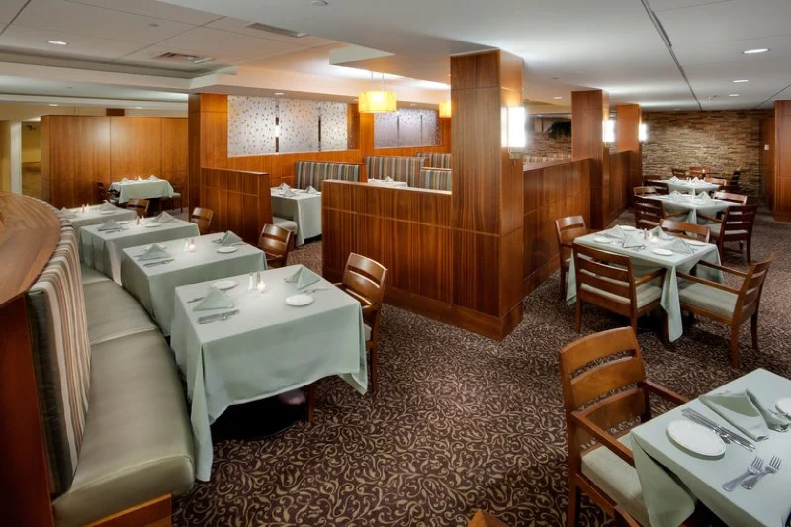 Ramada by Wyndham Liverpool/Syracuse(Ex.Holiday Inn Syracuse Liverpool Exit 37)