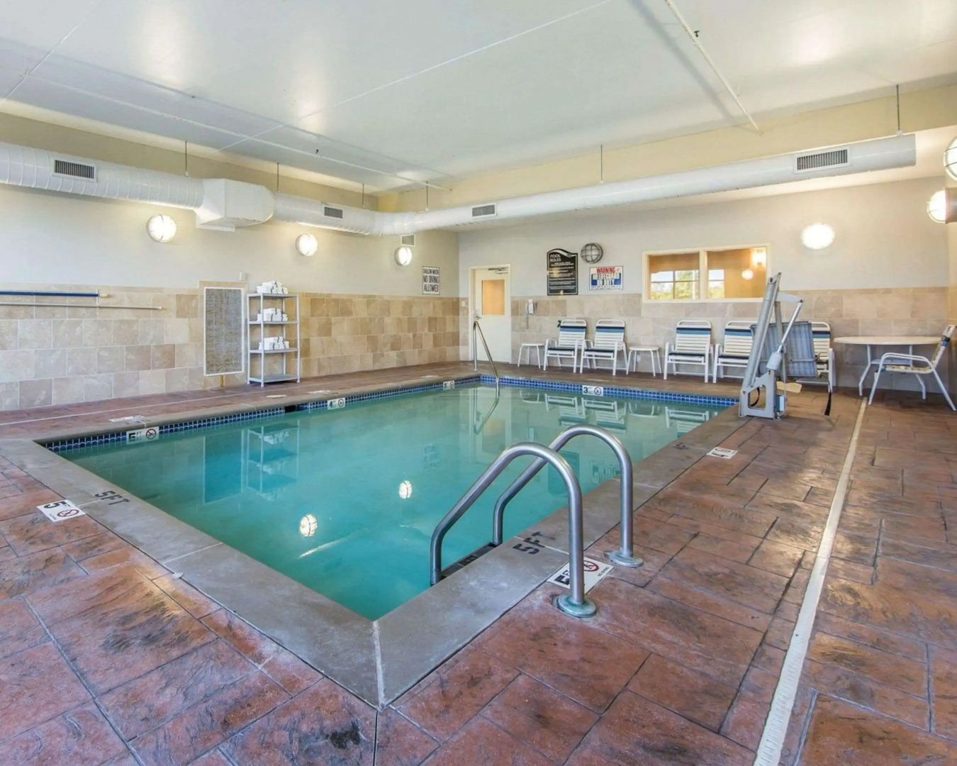 Comfort Suites Knoxville East