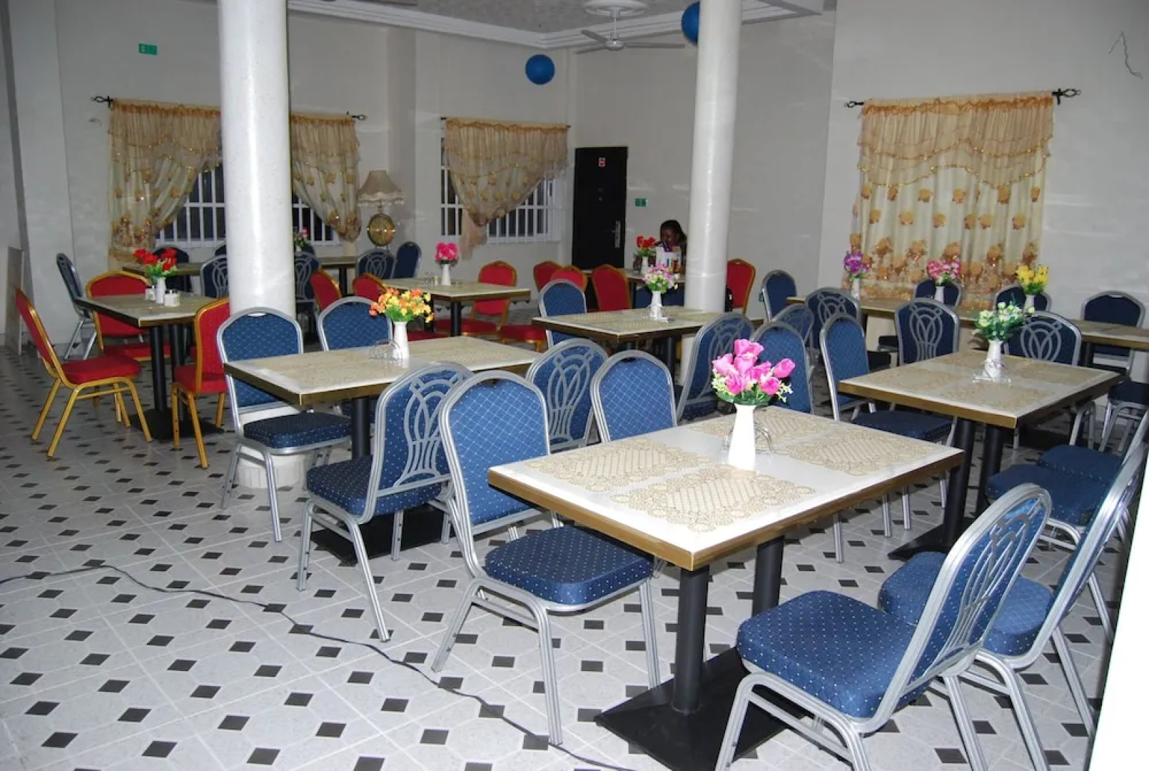 Nora Hotel