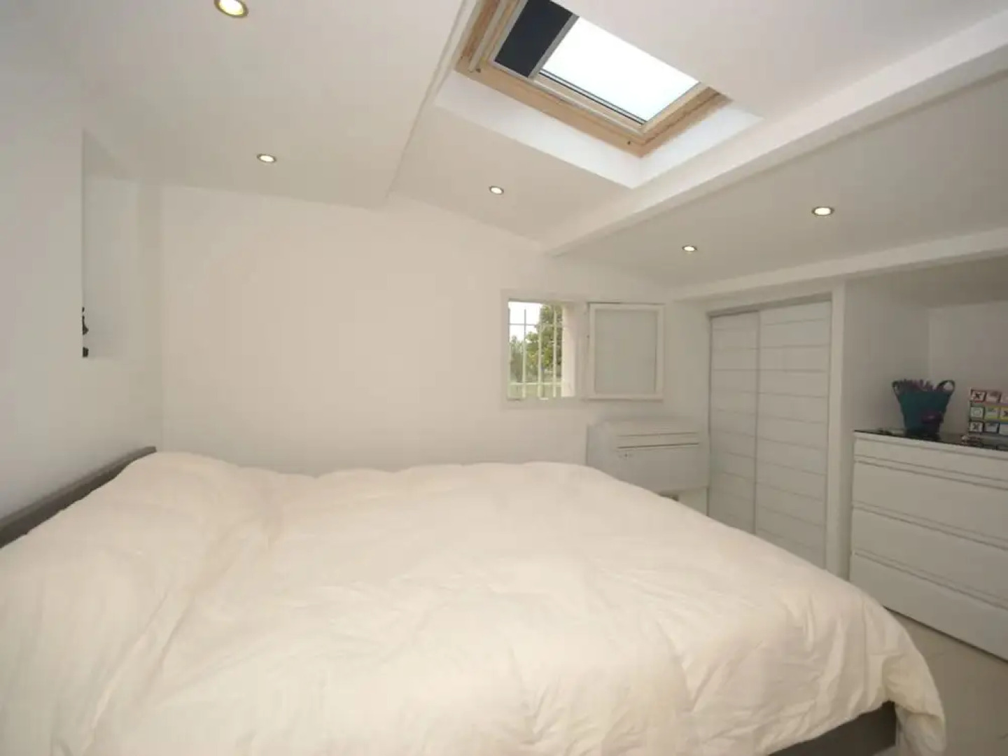 Detached Holiday Home on the Edge of a Vineyard at Châteauneuf-du-pape