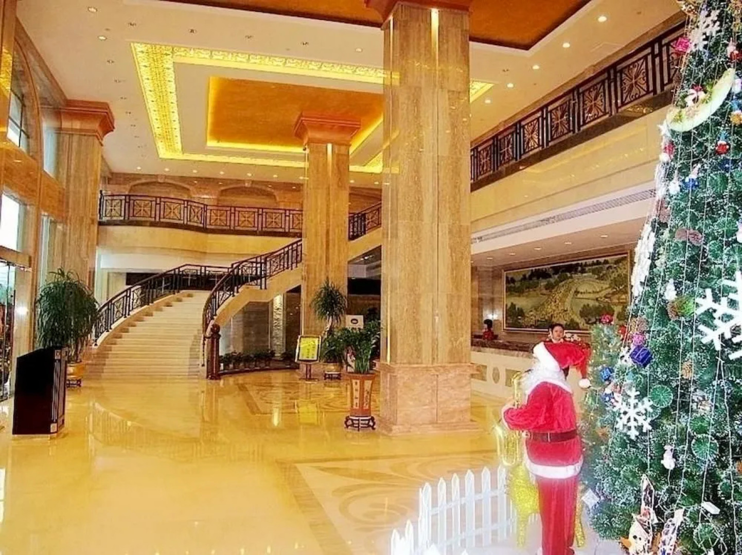 Artland Peninsula Hotel