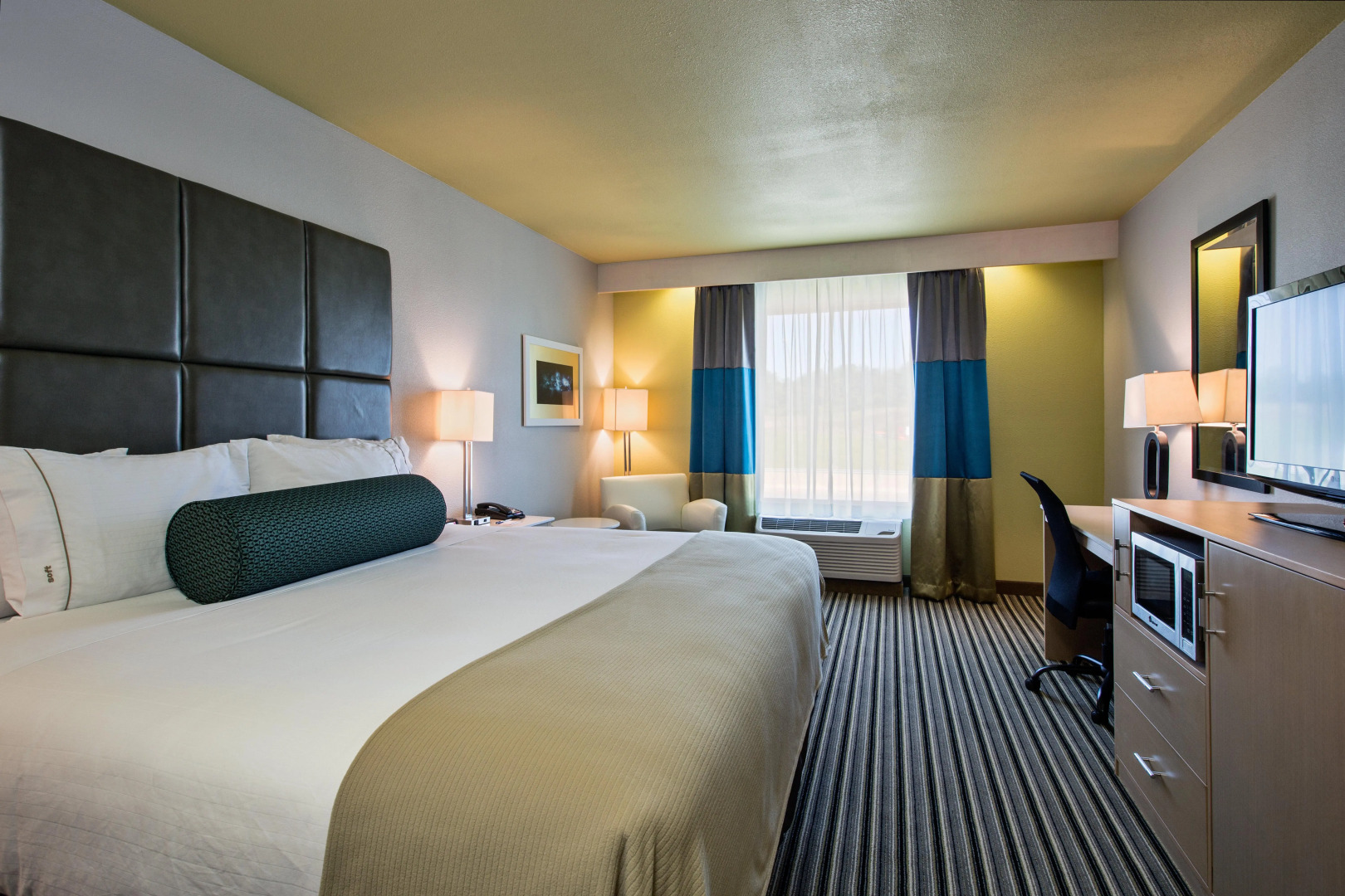 Holiday Inn Express Hotel & Suites, Carlisle-Harrisburg Area by IHG