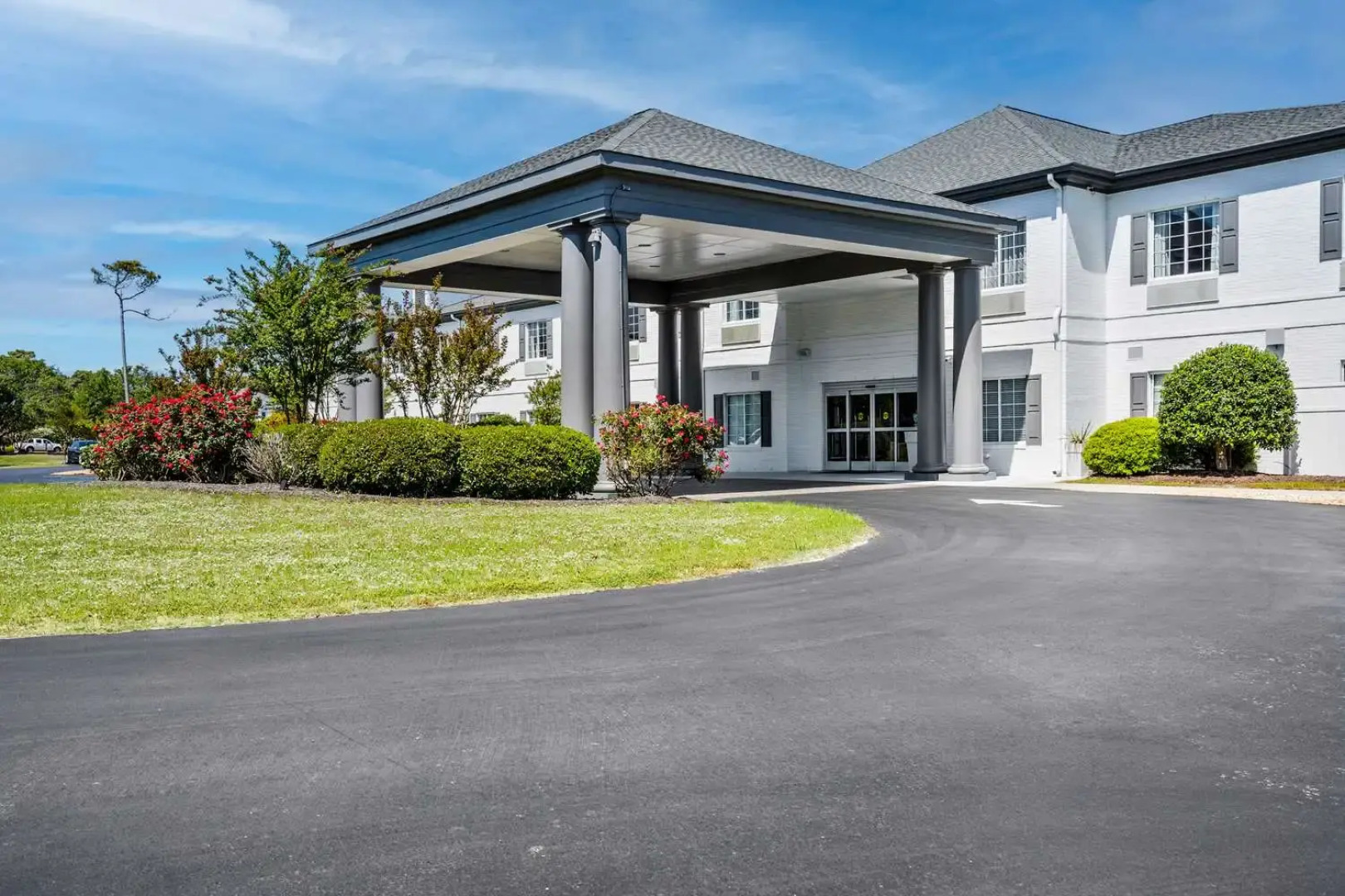 Blue Water Inn & Suites, Bw Signature Collection