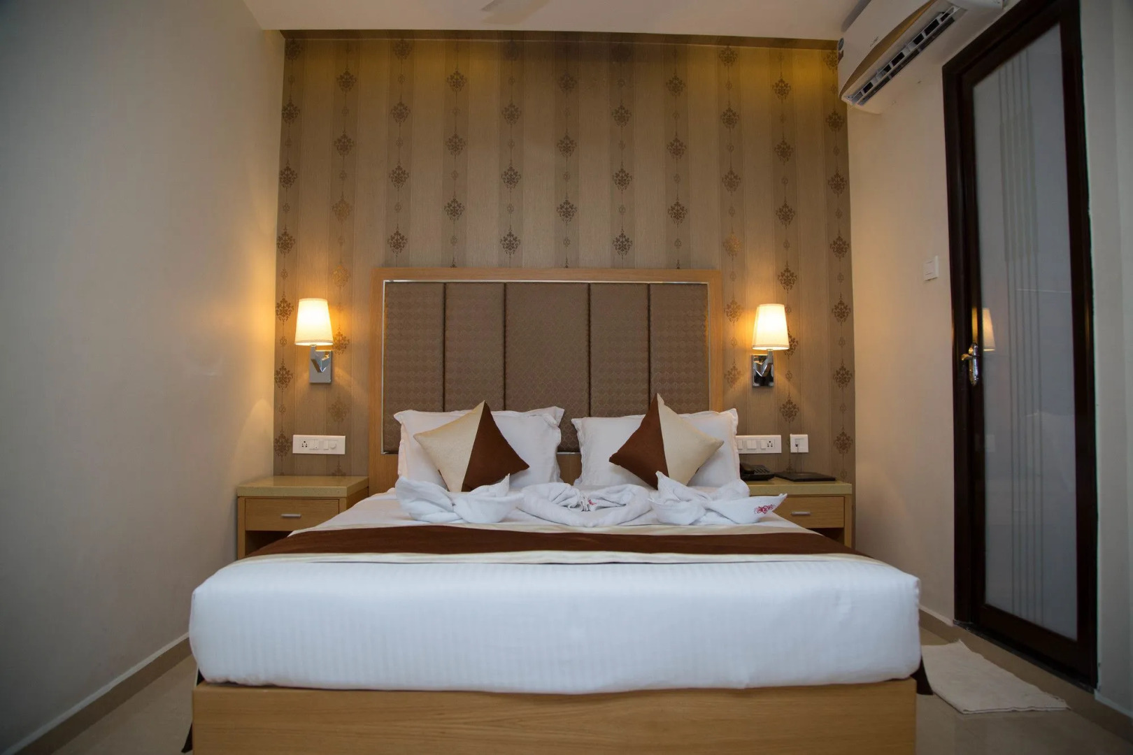 Ruby Pride Luxury Hotel