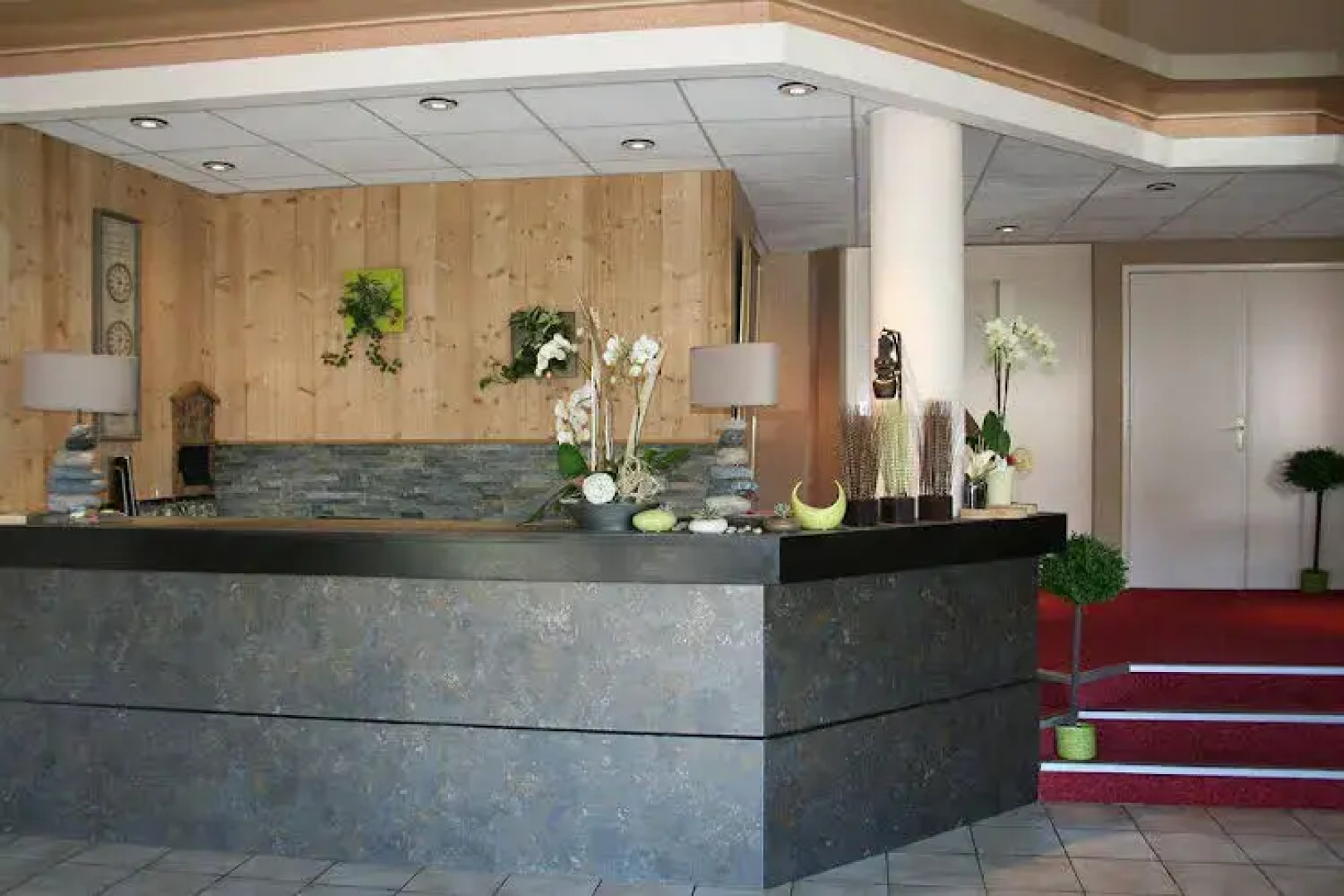 Altess Hotel