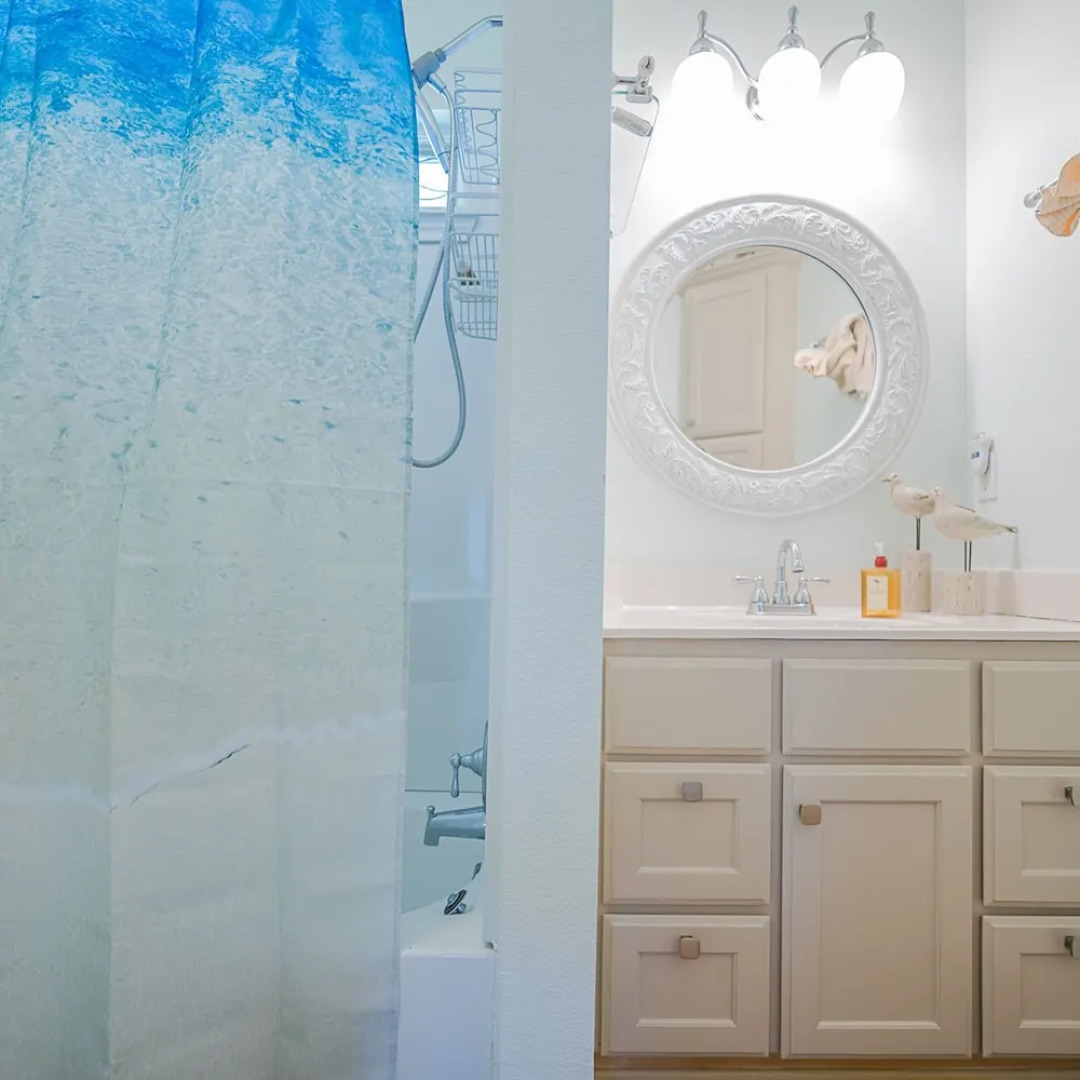 Serenity By the Sea - Great Views in Treasure Island