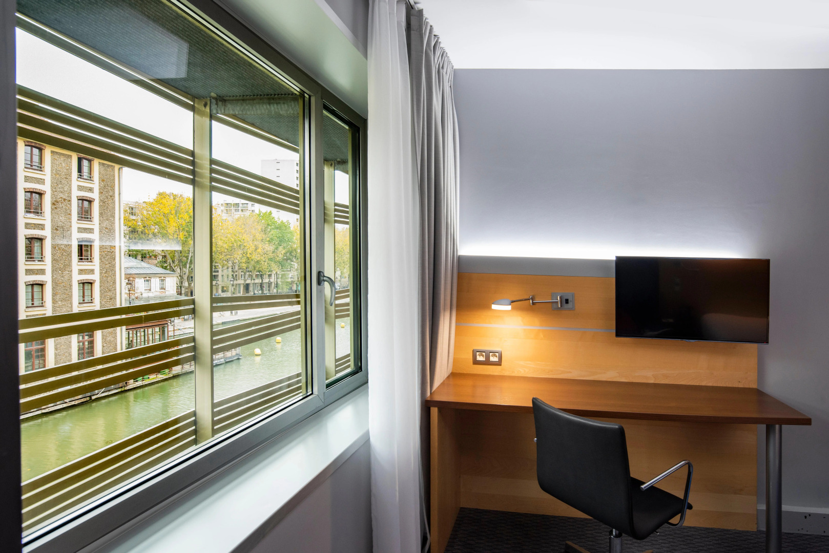 Holiday Inn Express Paris-Canal de la Villette by IHG