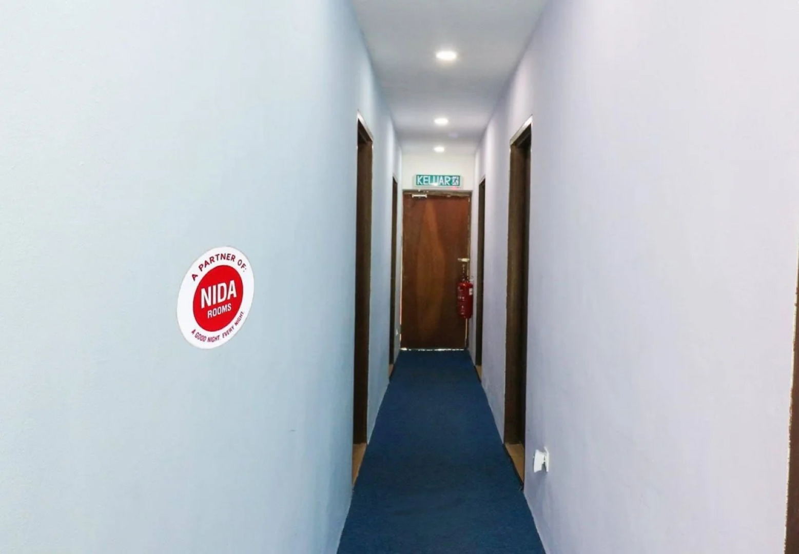 Zen Rooms Colour Hotel