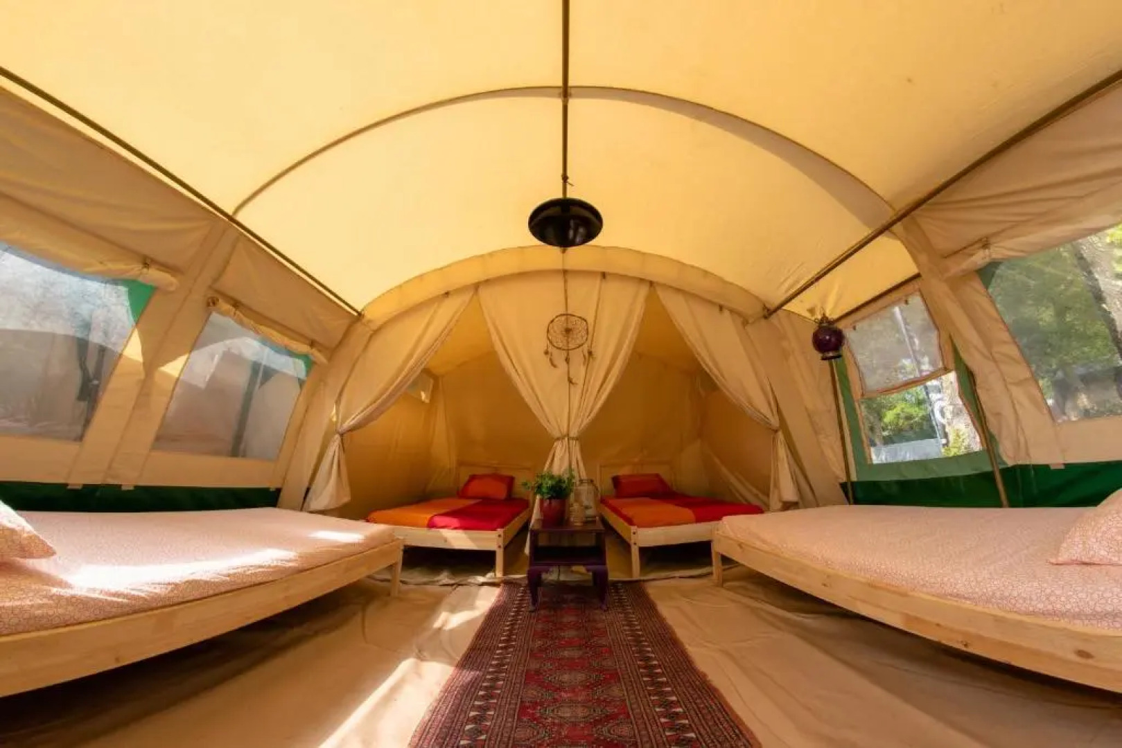 Progress Outdoor Surf Hostel